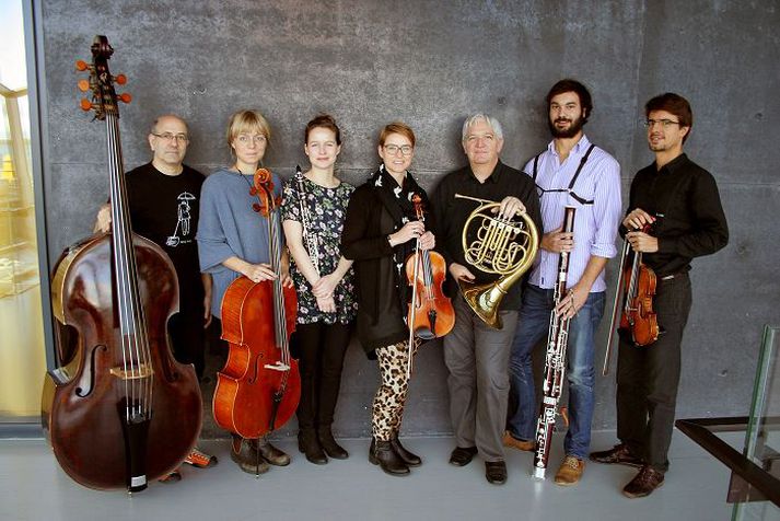 Septettinn skipa Arngunnur Árnadóttir, Jósef Ognibene, Michael Kaulartz, Nicola Lolli, Þórunn Ósk Marinósdóttir, Júlía Mogensen og Richard Korn.