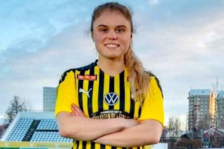 Agla María Albertsdóttir í búningi BK Häcken en hún byrjaði vel í sínum fyrsta leik í honum.