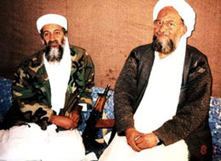 Ayman al-Zawahri (th) ásamt Osama bin Laden, leiðtoga al-Kæda.