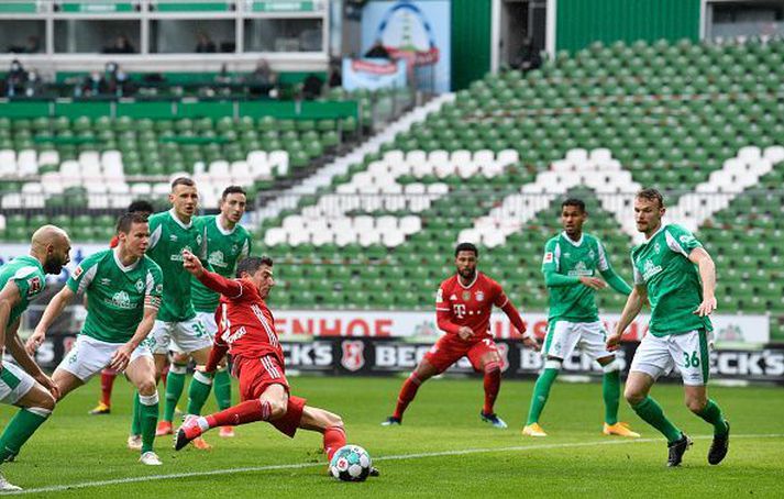 Lewandowski fékk nóg af færum í dag en lét það nægja að skora eitt.