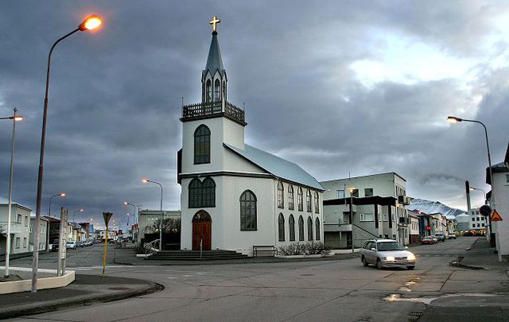 Frá Akranesi
Lögreglan sendi fyrirtækjum í umdæminu bréf til að benda á réttarstöðu erlendra starfsmanna frá evrópska efnahagssvæðinu.
