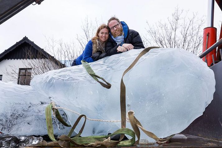 Nína Dögg Filippusdóttir og Stefán Hallur Stefánsson fara með hlutverk Höllu og Fjalla-Eyvindar.