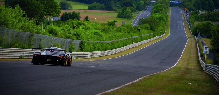 Brátt má aka Nürburgring akstursbrautina í Þýskalandi á ótakmörkuðum hraða.