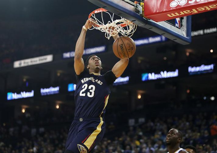 Anthony Davis í leik í vetur.