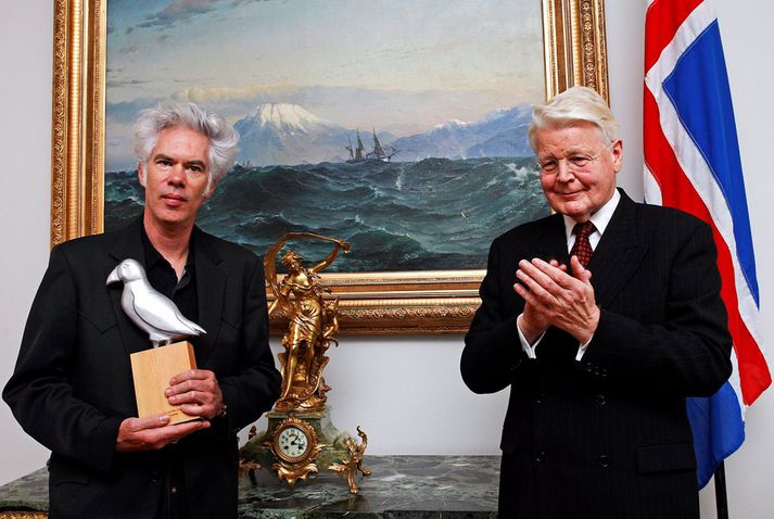 Jim Jarmusch fékk heiðursverðlaun RIFF á hátíðinni í haust og afhenti Ólafur Ragnar Grímsson þau á Bessastöðum. Mynd/Stefán