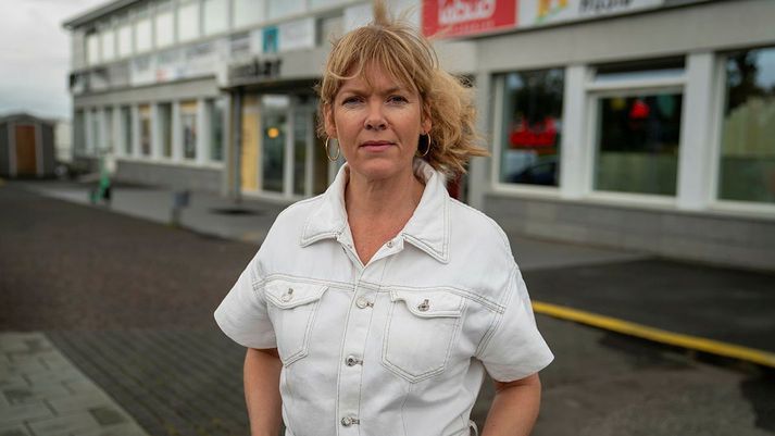 Linda Ásgeirsdóttir er félagi í foreldrafélagi Réttarholtsskóla sem sendi Reitum í vikunni áskorun um að leigja ekki nikótínversluninni Svens húsnæði í Grímsbæ. Hún hvetur til þjóðarátaks gegn útbreiðslu nikótíns.