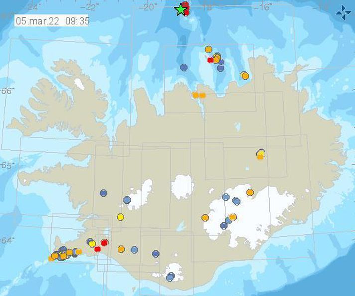 Lítil skjálftahrina mældist NV af Kolbeinsey í morgun. Stærsti skjálftinn mældist upp á 3,2.