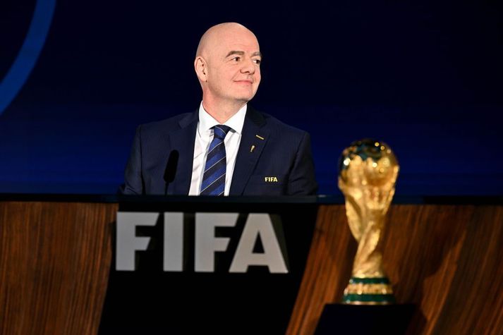 Gianni Infantino má að líkindum ekki fá sér í glas í Sádi-Arabíu, líkt og hann gat þökk sé undanþágum á HM í Katar.