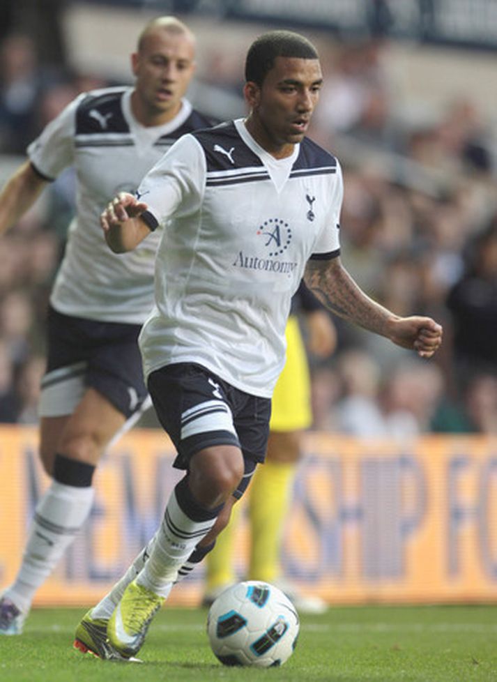 Aaron Lennon í leik með Tottenham í sumar.