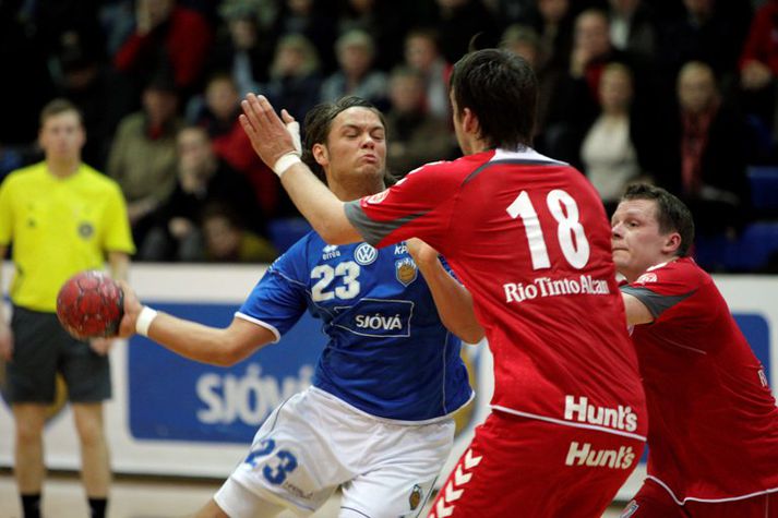 Róbert Aron Hostert sækir hér að marki Fram í kvöld. Mynd/Vilhelm