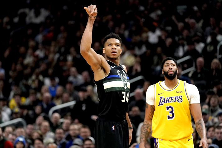 Giannis Antetokounmpo var frábær á móti Los Angeles Lakers í nótt.