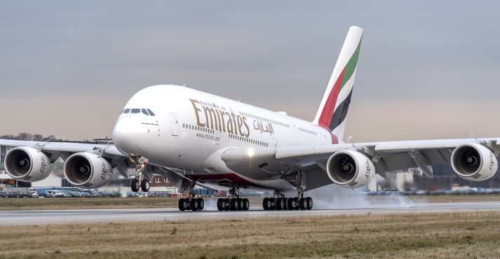 Emirates er langstærsti flugrekandi A380 og fékk nýlega sína 100. þotu afhenta.