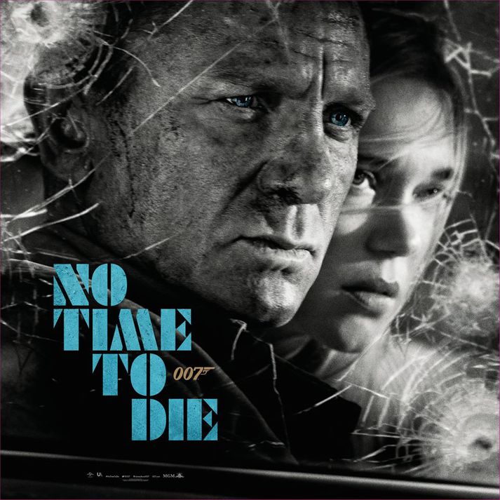 Daniel Craig fer með hlutverk Bond en Madeleine Swann fer með hlutverk Léu Seydoux.
