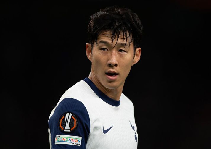 Son Heung-min hjálpaði pabba sínum að koma unglingaakademíu á laggirnar heima í Suður-Kóreu.