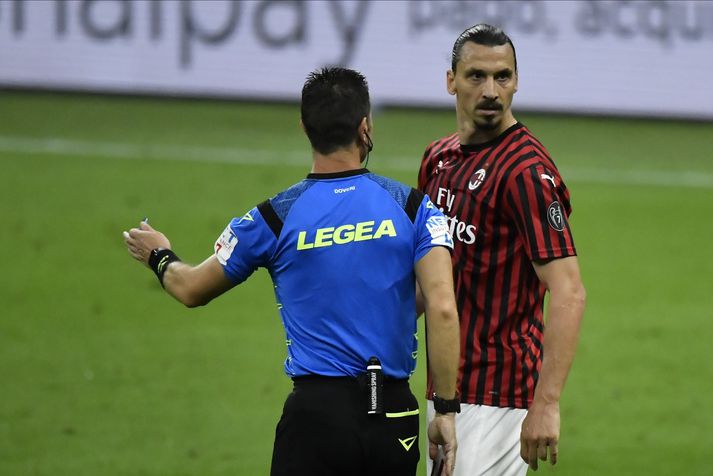Zlatan Ibrahimovic verður væntanlega áfram hjá AC Milan.