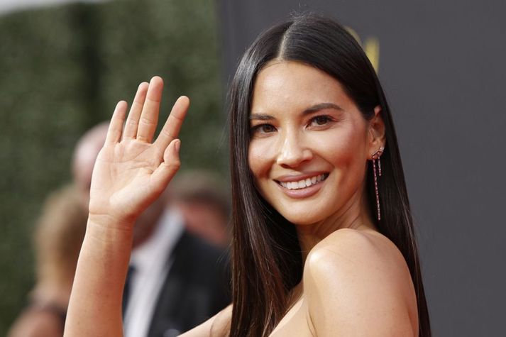 Olivia Munn ákvað að hætta að skammast sín fyrir ör sín.