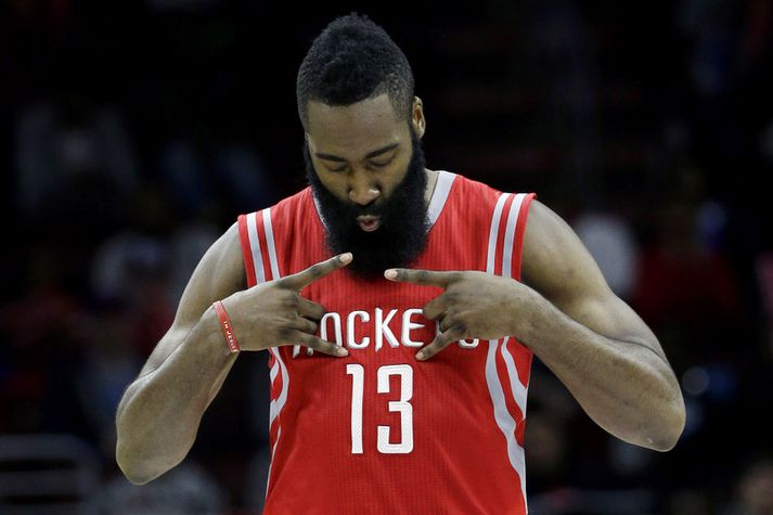 James Harden í leiknum í nótt.