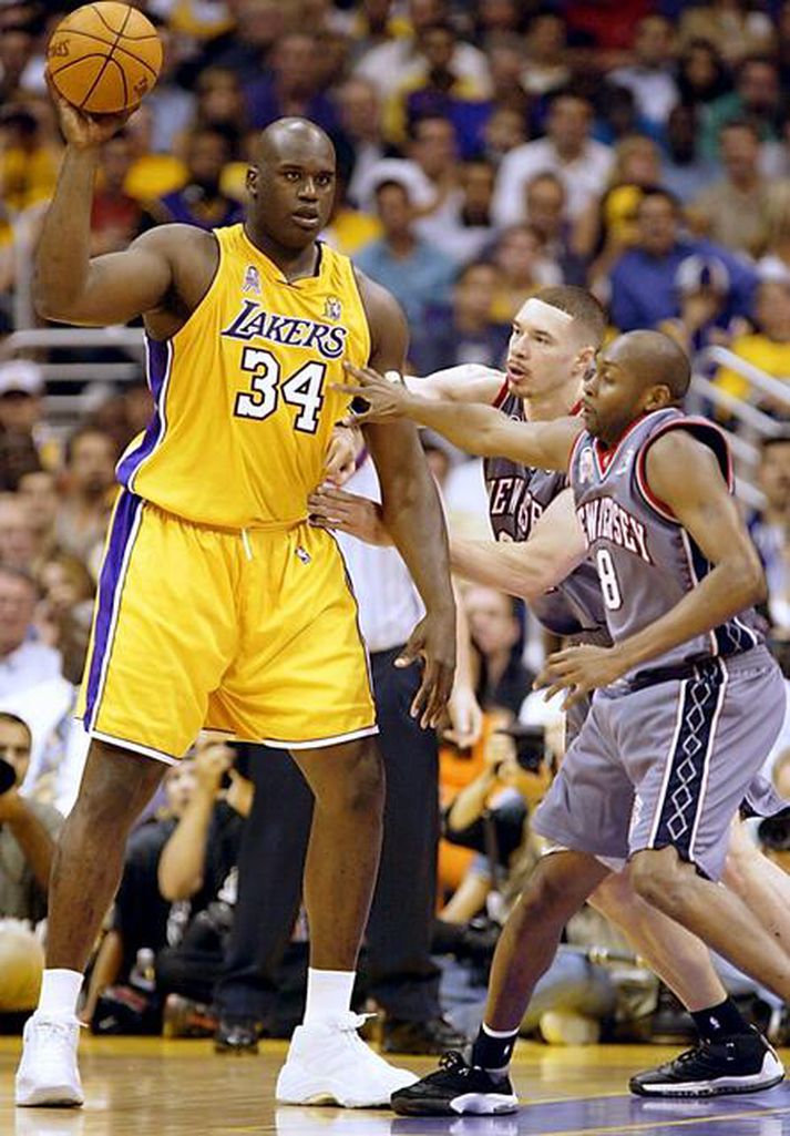 Shaquille O'Neal í leik með Lakers.