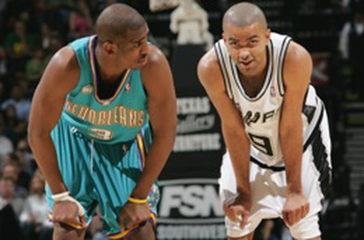 Tveir af bestu leikstjórnendum heimsins í dag eigast við í kvöld, þeir Chris Paul og Tony Parker