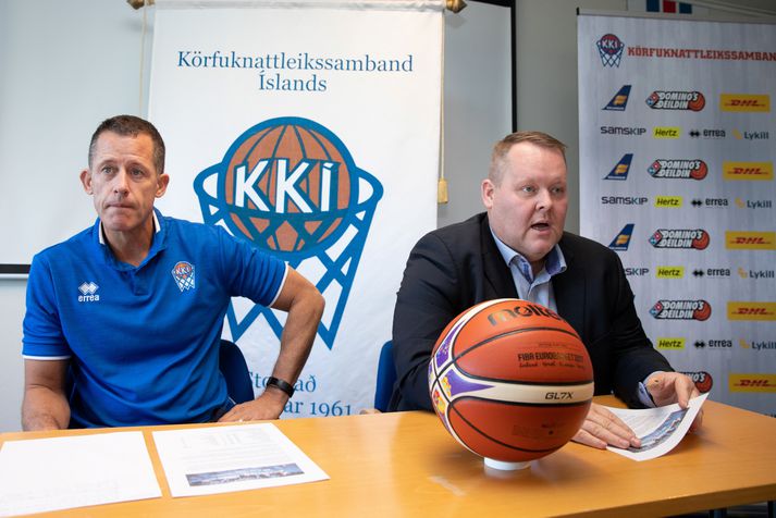 Craig Pedersen, landsliðsþjálfari, og Hannes S. Jónsson, formaður KKÍ.