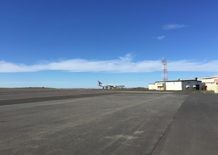 Vél Qatar Airways í Keflavík.