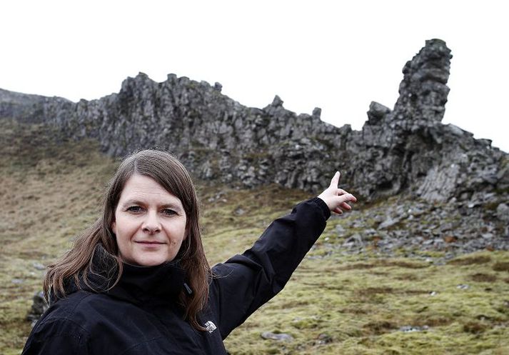 „Við teljum að Kápa hafi verið tröllskessa sem hafi orðið að steini þegar sólin kom upp einn morguninn,“ segir Halldóra Dröfn.