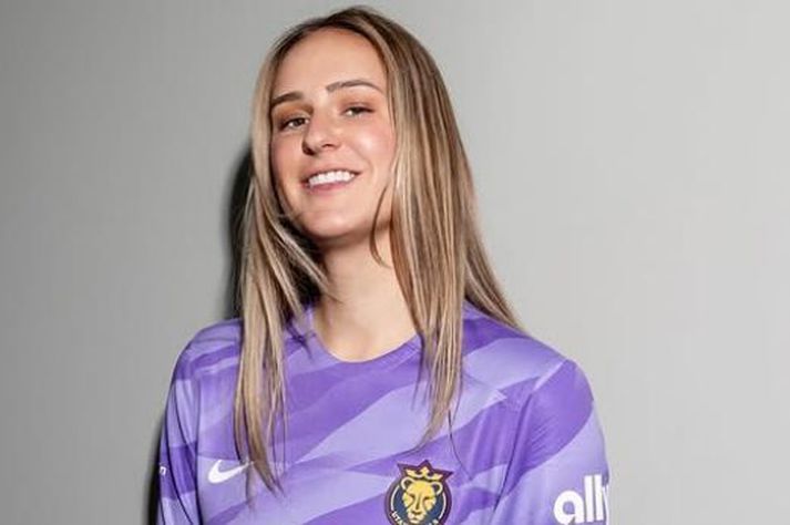 Carly Nelson í búningi Utah Royals. Þarna var mikið að gerast á bak við tjöldin sem hafði stór áhrif á hennar andlegu heilsu.