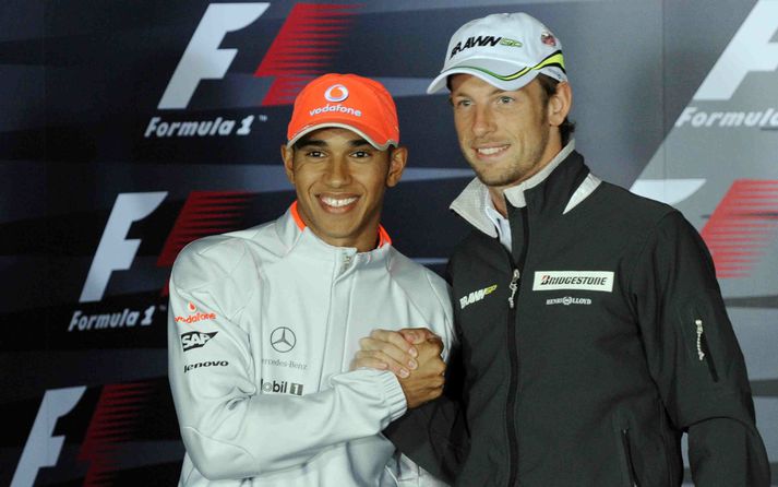 Jenson Button gæti orðið arftaki Lewis Hamilton hvað meistaratitilinn varðar um helgina.