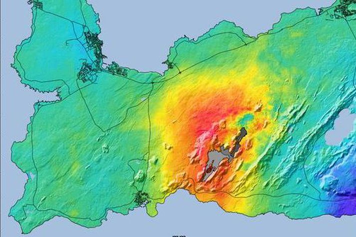 Hér má sjá kort af Reykjanesskaga sem sýnir aukið landris á svipuðum slóðum og á svæðinu við Litla-Hrút áður en það gaus 10. júlí.