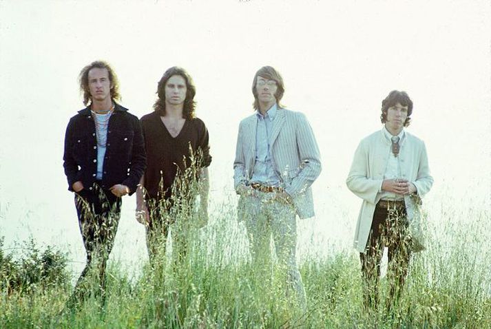 The Doors Í nýju mixunum heyrast áður ónotaðir gítar- og píanókaflar.