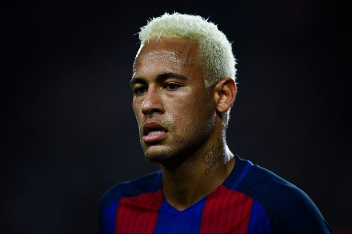 Fyrst kom ljósa hárið og nú er það tónlistin. Hvað næst hjá Neymar?