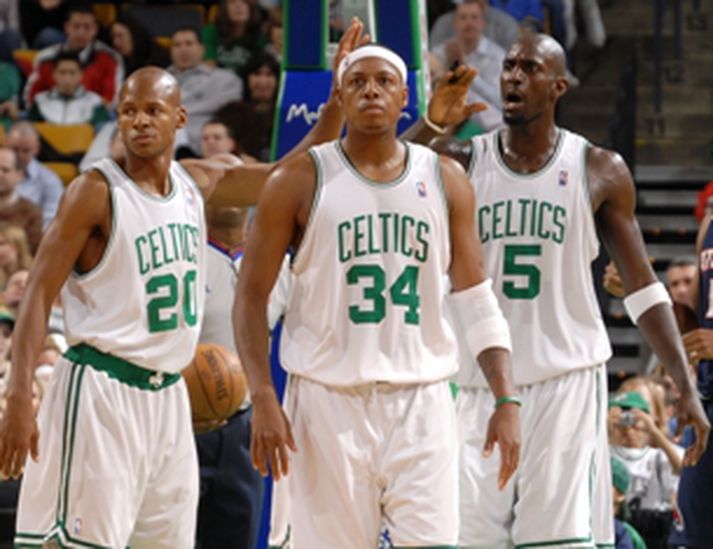 Lífið er ljúft í Boston þessa dagana eftir bestu byrjun liðsins í 20 ár. Það er ekki síst þessum þremur að þakka, þeim Ray Allen, Paul Pierce og Kevin Garnett