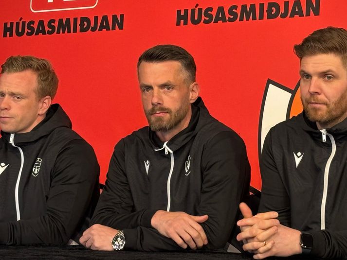 Sölvi Geir Ottesen var kynntur til leiks sem nýr aðalþjálfari Víkings í dag. Viktor Bjarki Arnarsson og Aron Baldvin Þórðarson verða honum til aðstoðar.