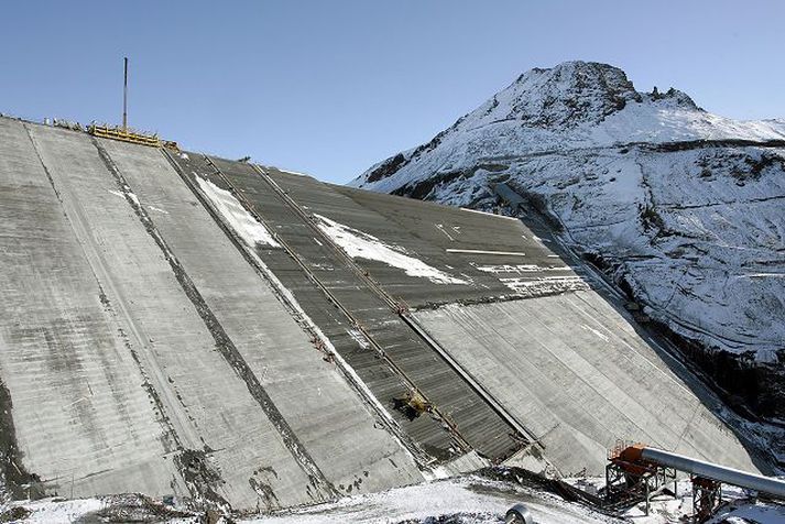 Kárahnjúkavirkjun Kárahnjúkar Austurland  framkvæmdir iðnaður erlent vinnuafl byggingar virkjun göng Kárahnjúkur stífla vinnuvélar portúgalir Kínverjar