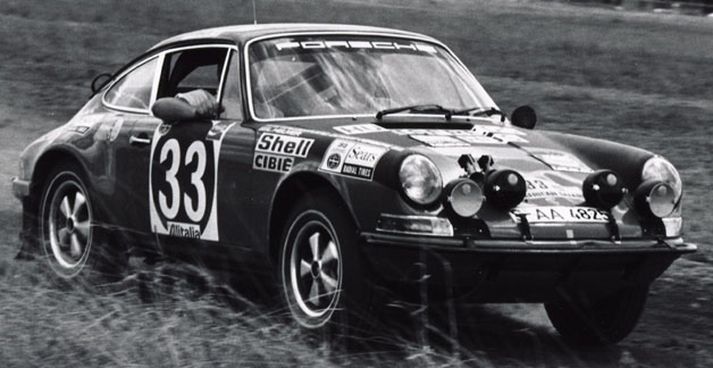 Porsche 911 í rallútgáfu.