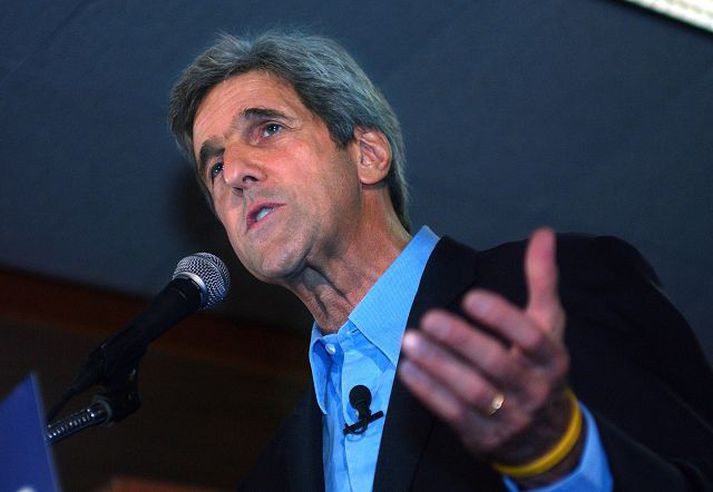 John Kerry Öldungadeildarþingmaður.