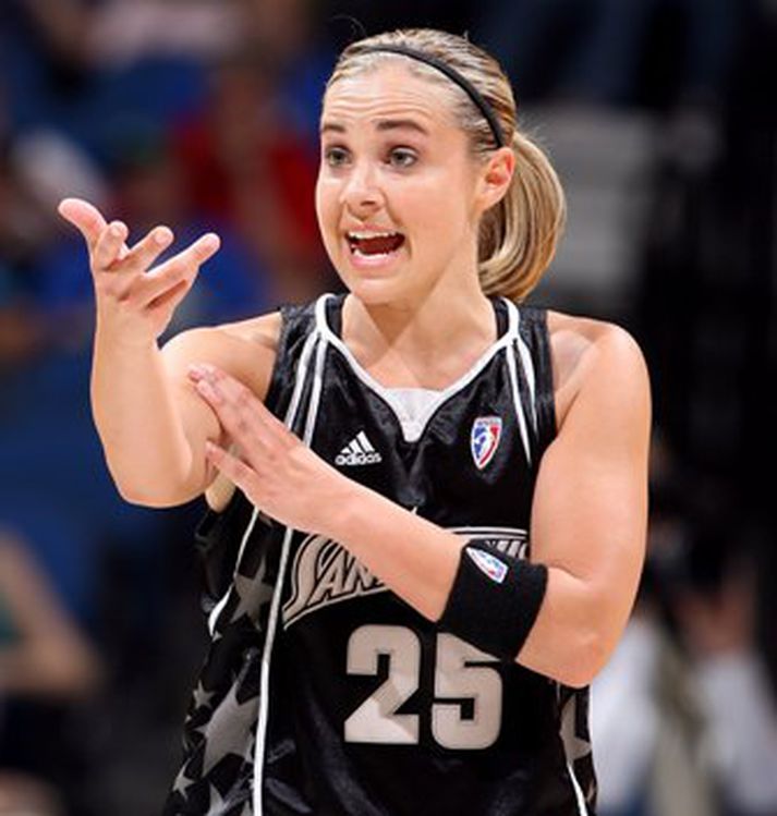 Becky Hammon er 31 árs gömul og er gjarnan kölluð "Big Shot Becky" vegna vasklegrar framgöngu sinnar þegar mikið er undir