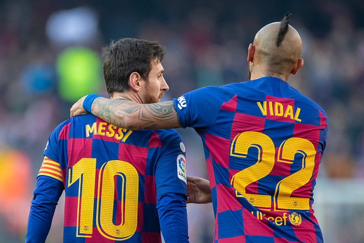 Messi og Vidal þurfa að gangast undir skoðun er þeir mæta til Ítalíu í dag.