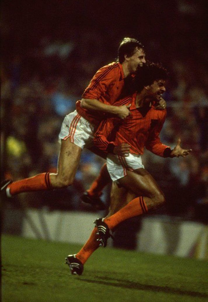 Ruud Gullit skoraði á móti Íslandi í undankeppni EM 1984.