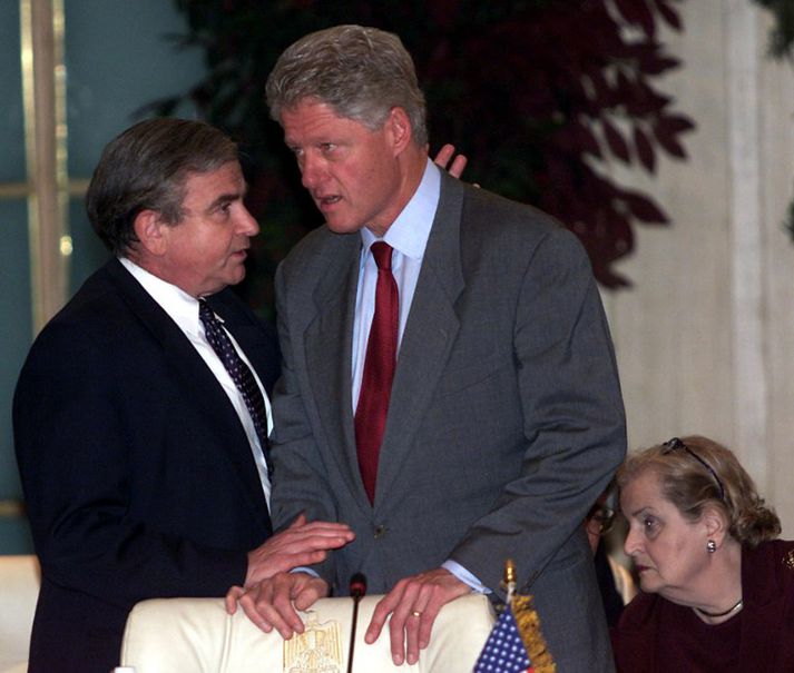 Sandy Berger og Bill Clinton árið 2000.