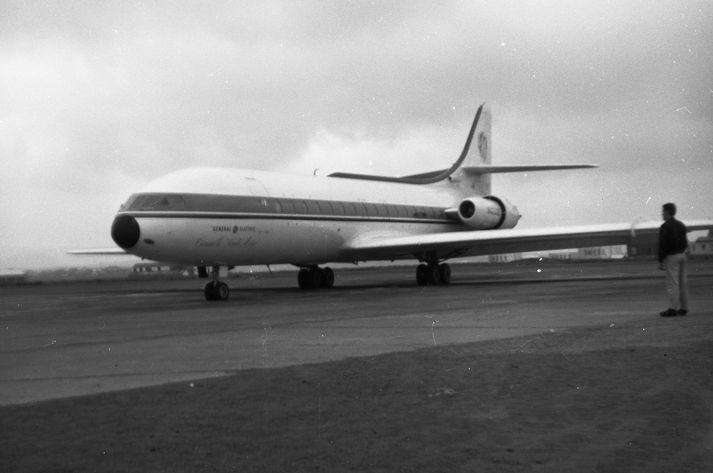 Caravelle-þotan að koma að afgreiðslu Flugfélags Íslands þann 22. júní 1961.