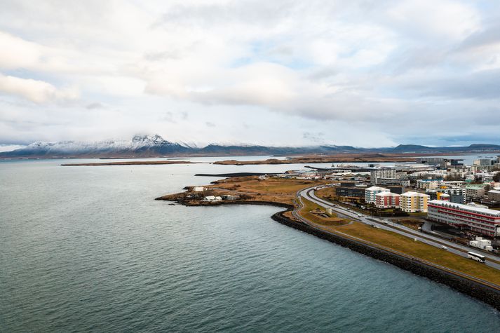 Laugarneshverfið er til hægri á ljósmyndinni.