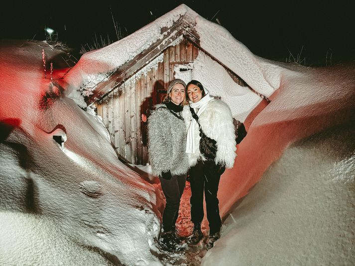 Guðný Gígja er önnur tveggja meðlima í hljómsveitinni Ylja, ásamt Bjarteyju Sveinsdóttur.