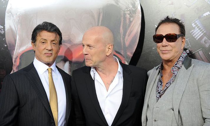 Áfall Áhættuleikari lét lífið við tökur á kvikmyndinni The Expendables 2. Sylvester Stallone og Bruce Willis leika í myndinni.
nordicphotos/getty