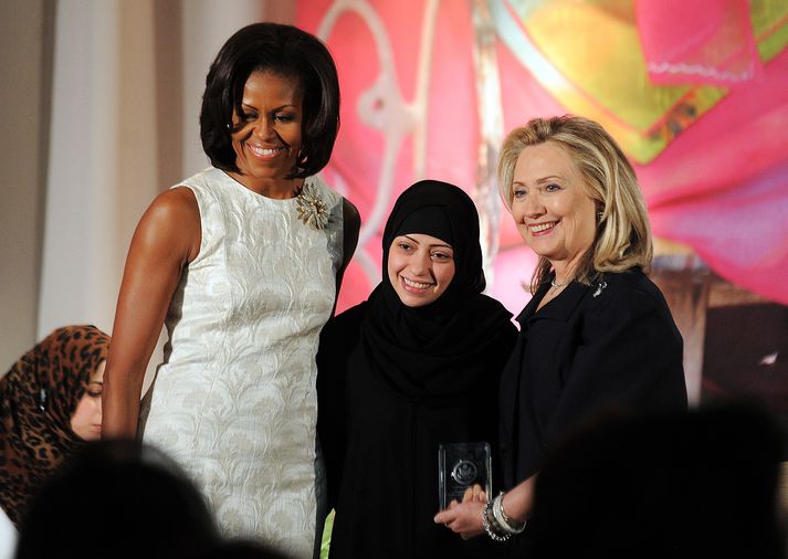 Badawi hlaut alþjóðleg hugrekkisverðlaun kvenna árið 2012 sem voru veitt af Hillary Clinton og Michelle Obama.