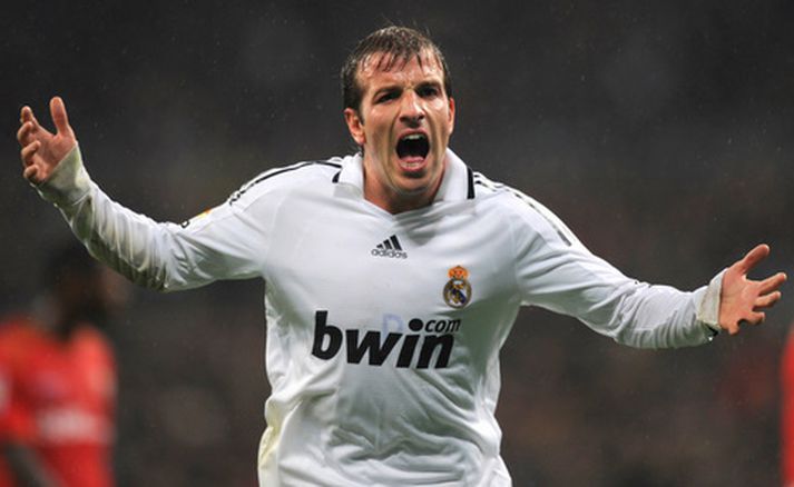 Van der Vaart í leik með Real Madrid.