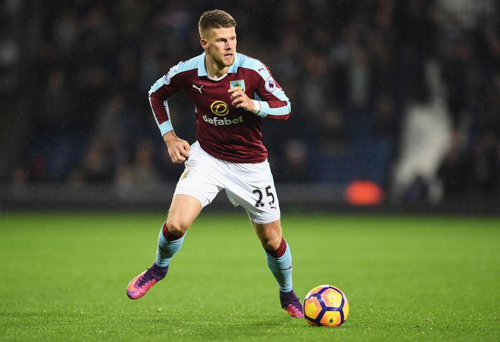 Jóhann Berg Guðmundsson í búningi Burnley.