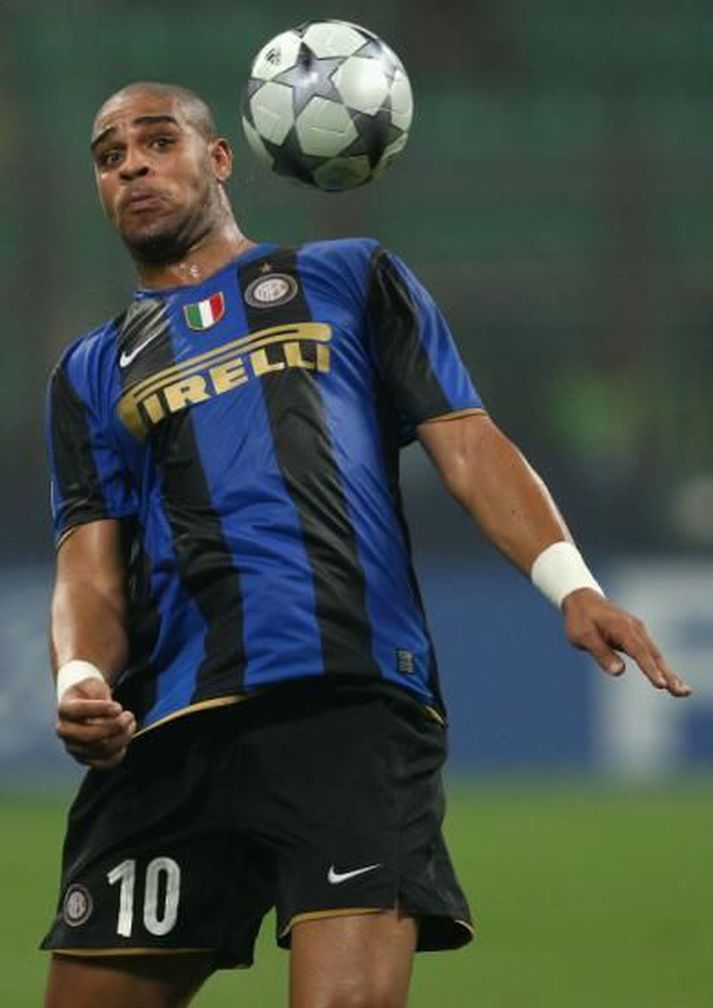 Adriano í leik með Inter.