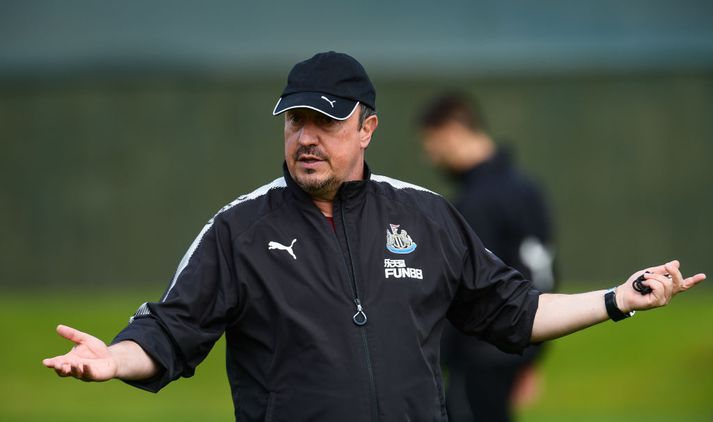 Benitez stýrir hér æfingu Newcastle á dögunum.