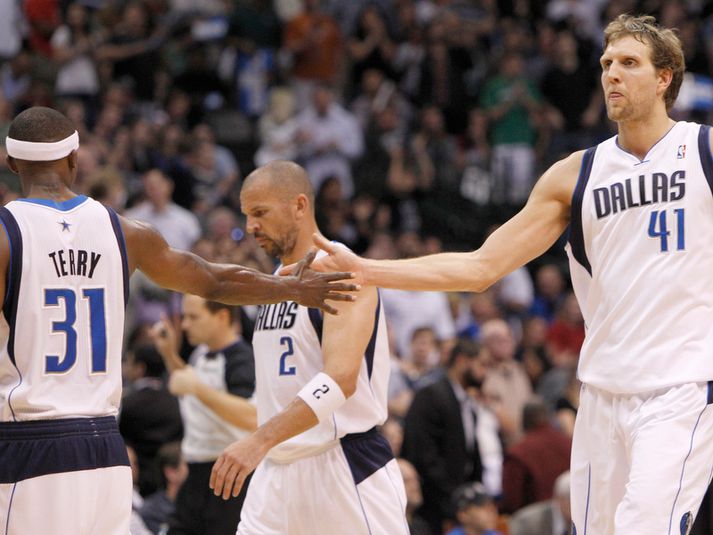 Dirk Nowitzki og Jason Terry.